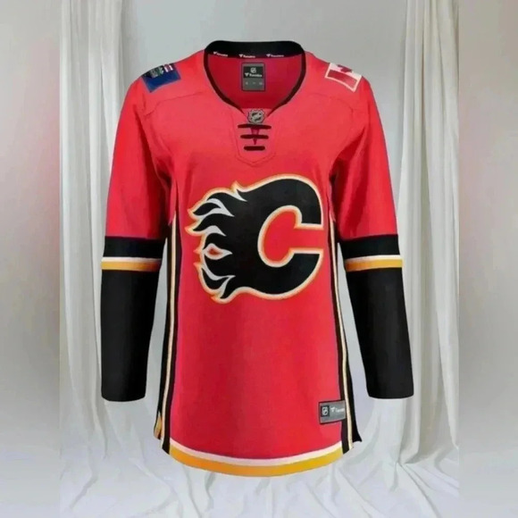 🆕Women | Calgary Flames Jersey - Picture 2 of 16